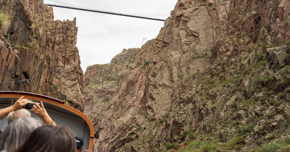 防刃バッグ選びで変わる！出張の3大ストレス解消法