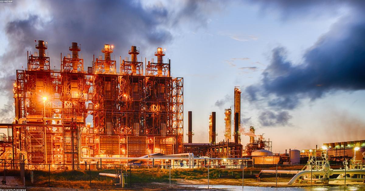 クラレ値上げが暴く素材依存の深刻な構造