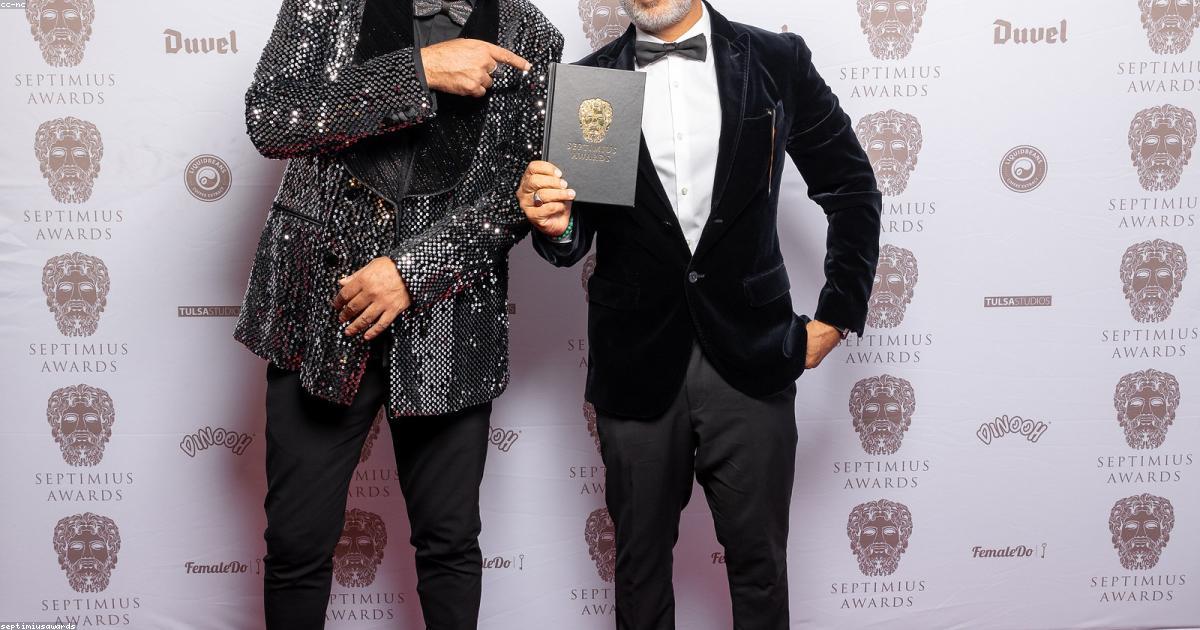 アイドル熱愛「イジり」文化が映す芸能界の深層