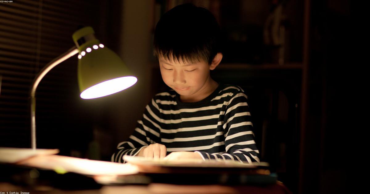 赤ちゃん返り解決法！上の子の心を満たす5ステップ