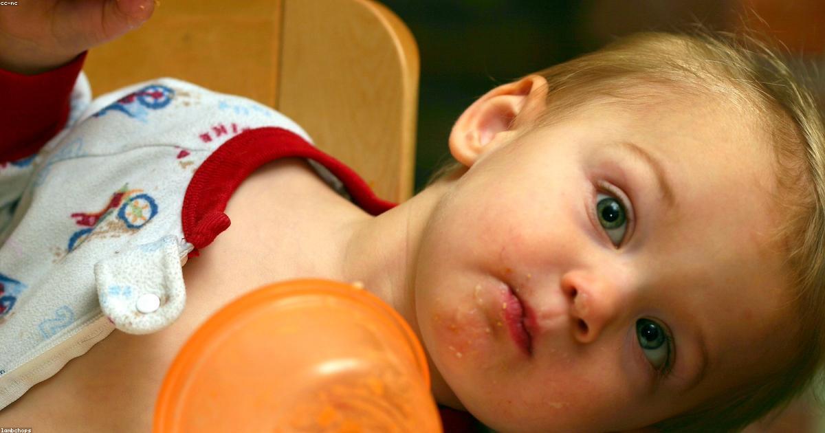 子供の食事中の立ち歩きを解決する5ステップ
